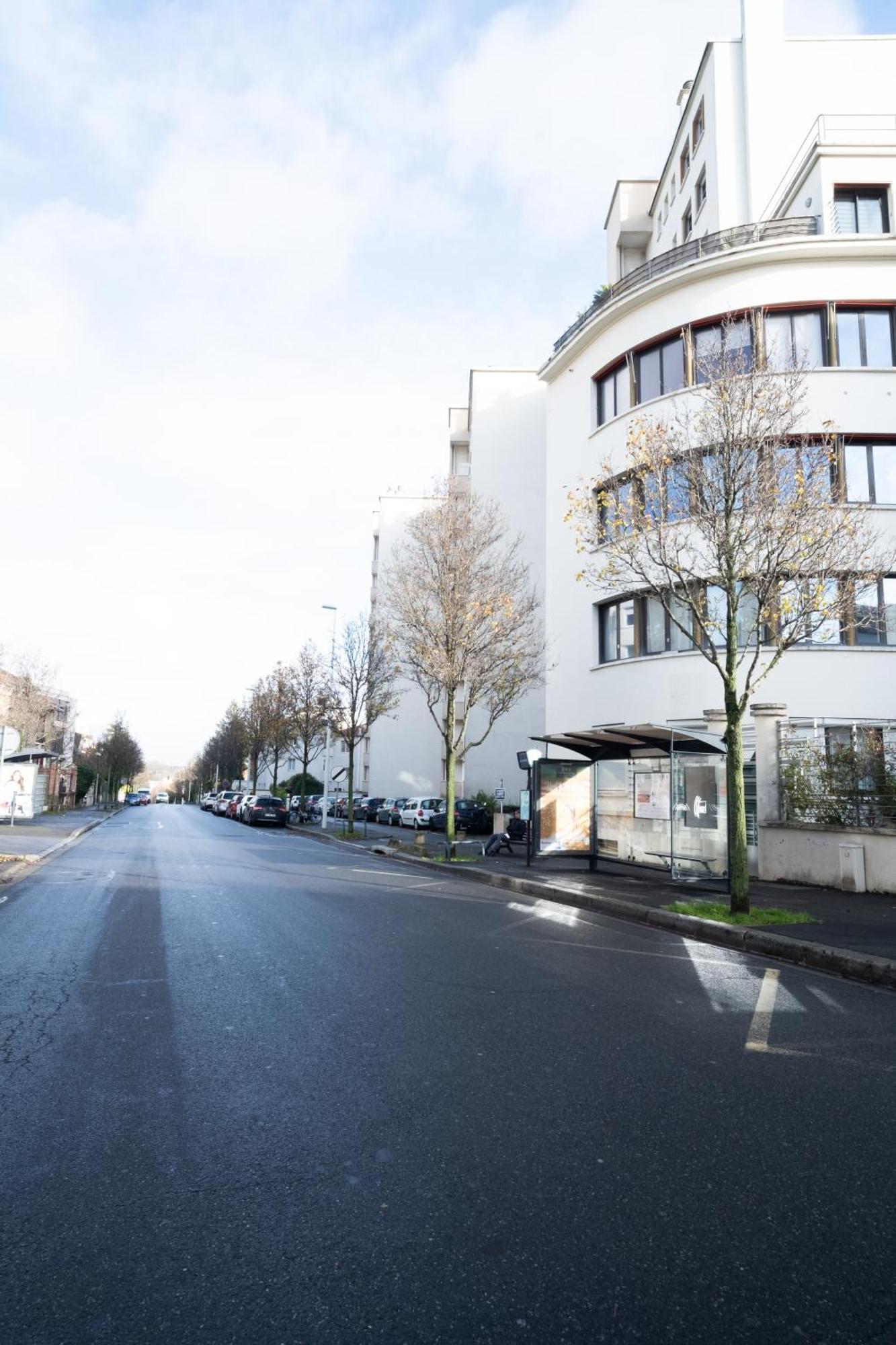 Appartamento Joli T2 Proche Du Metro Avec Vue Tour Eiffel Issy-les-Moulineaux Esterno foto